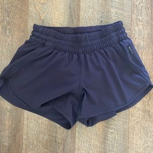 Plum lulu lemon shorts size 6 (side zipper)